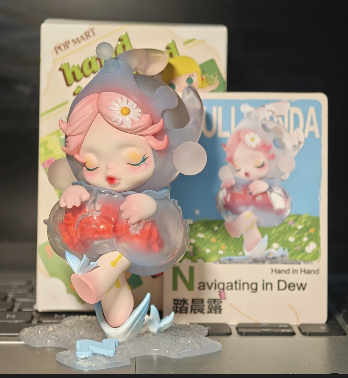 Navigating In Dew-Skullpanda Hand In Hand Series Authentic Figures