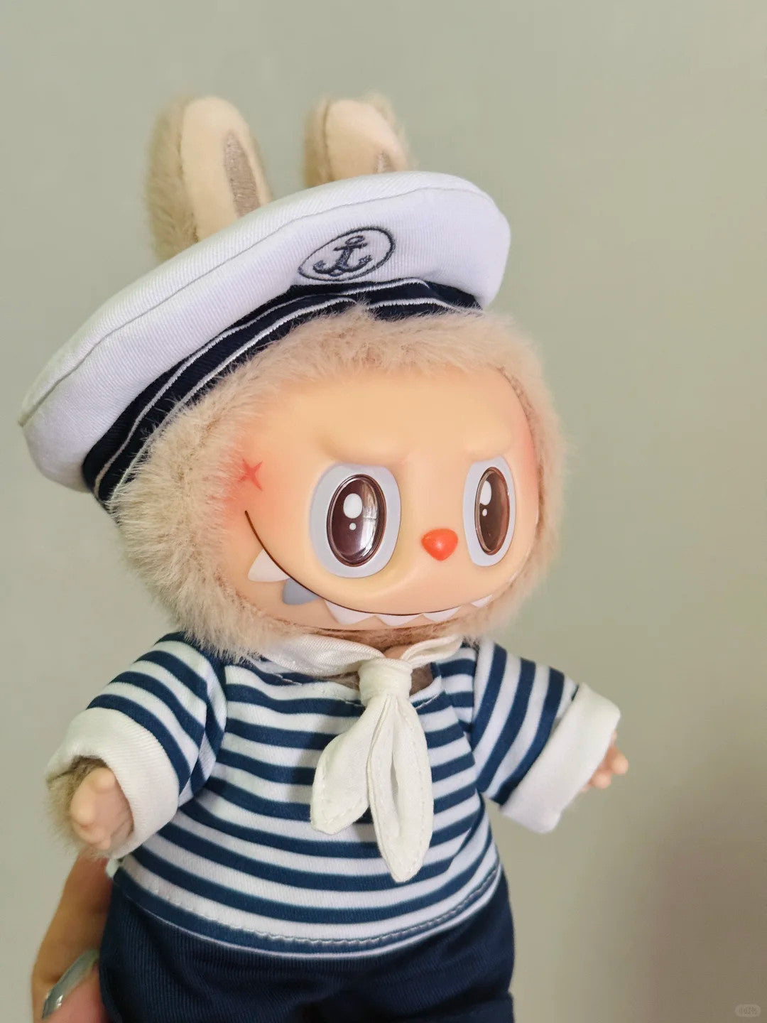 POP MART The Monsters De Vliegende Sailor Plush POP LAND Exclusive